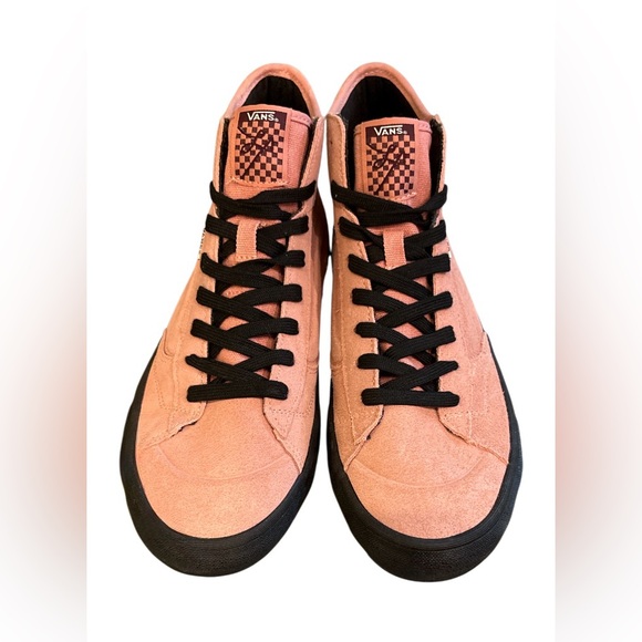 NEW VANS The Lizzie Rosette Sk8-Hi - Picture 3 of 6